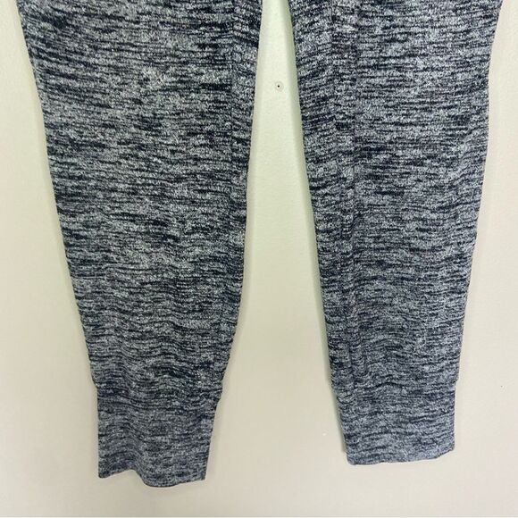 Wilfred Free | Aritzia Heather Grey Marled High-Rise Joggers Size Large - Picture 5 of 7